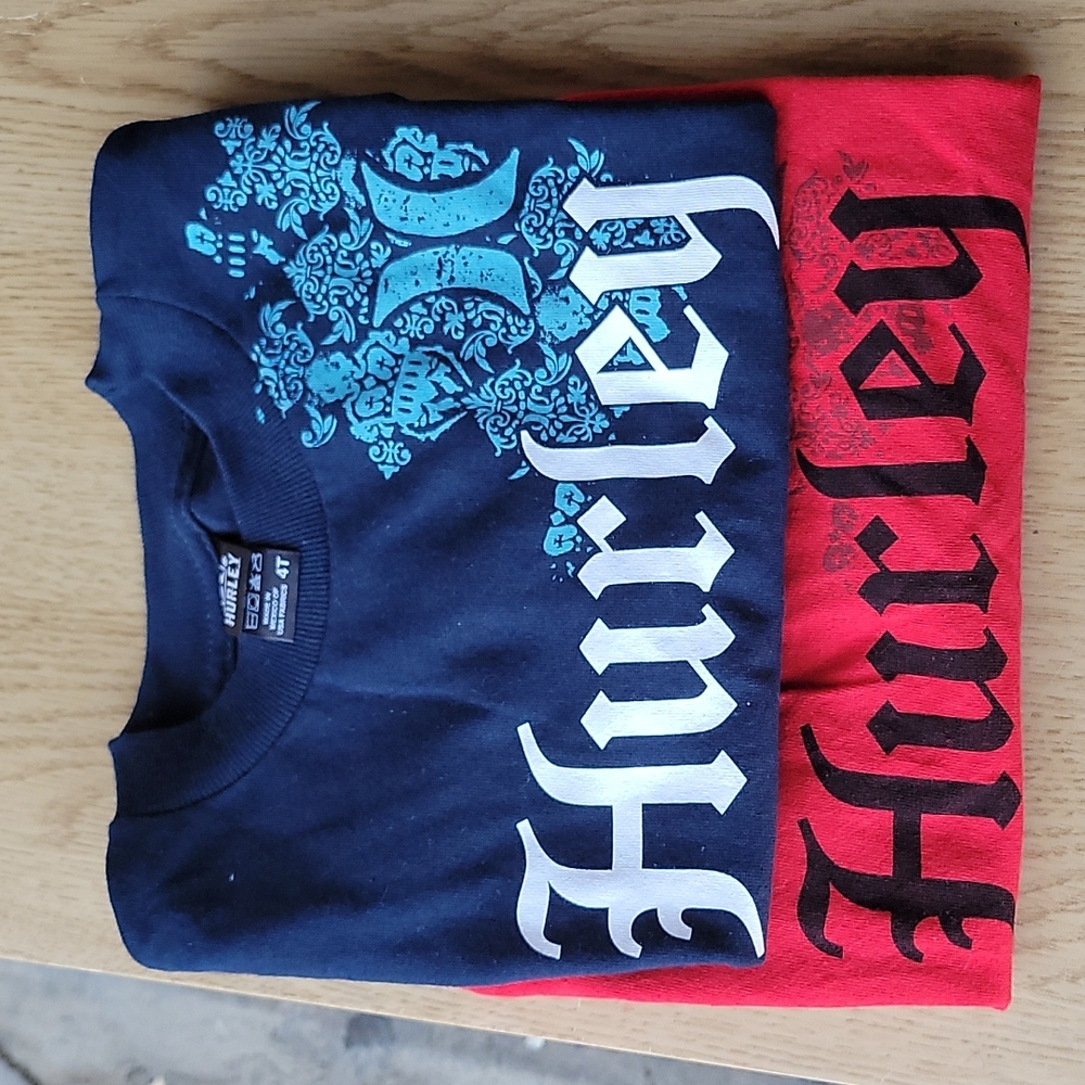 Hurley 2 T-shirts